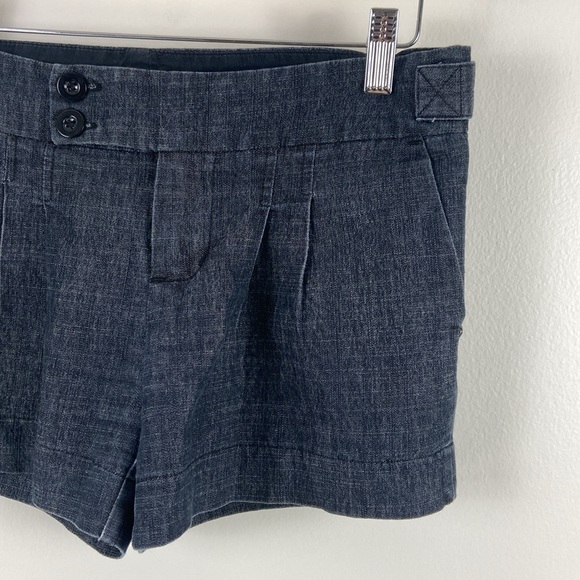 ✨3/$25✨ Urban Behavior Demin Pleated Shorts - XS - Picture 3 of 8